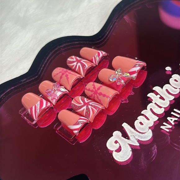 Christmas-Themed XS Duck Press-On Nails | Candy Cane, Snowflakes & Bow Charms | - Picture 4 of 5